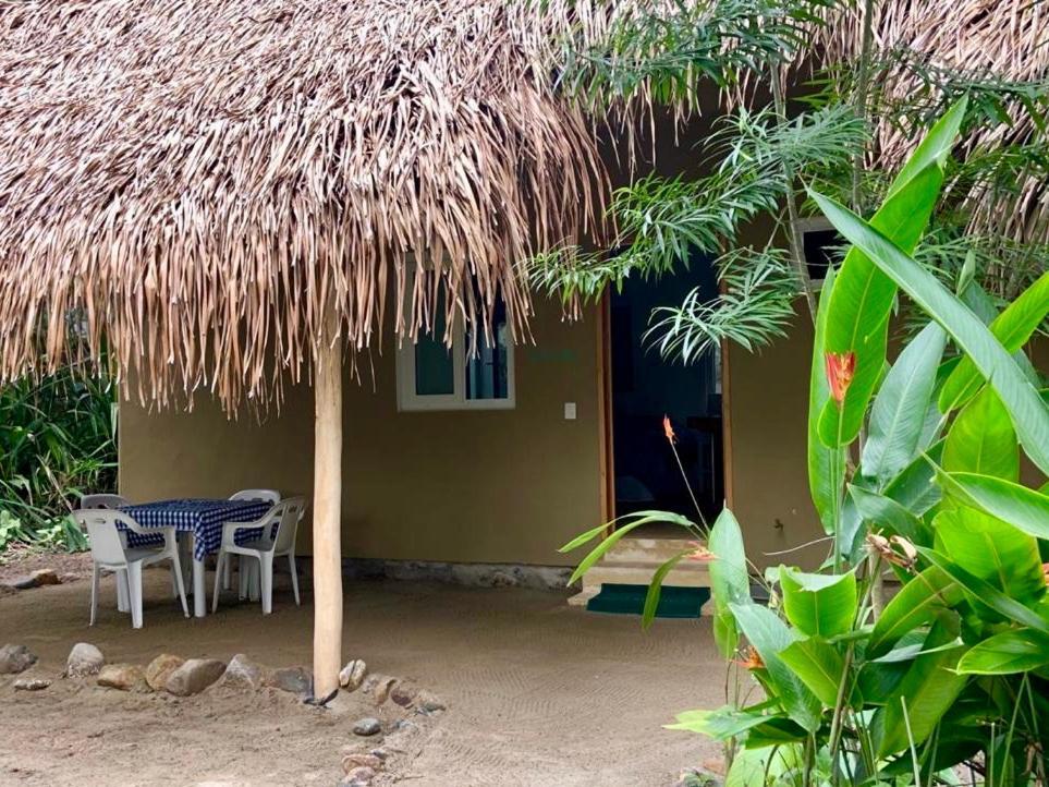 Junto Al Rio Bungalows & Suites 사율리타 외부 사진